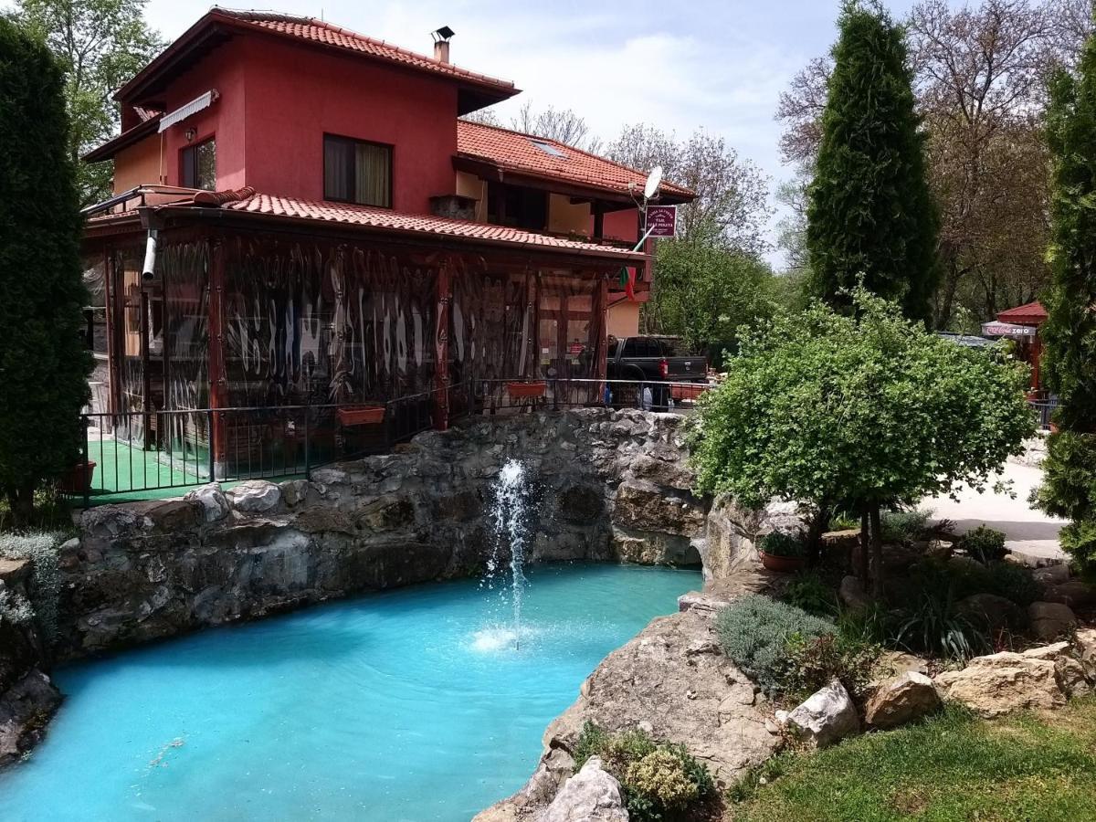 Къща За Гости "Там Край Реката " Slivek Exterior photo